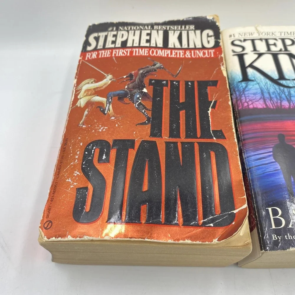 Stephen King Lot of 2 Paperbacks: The Stand Complete & Uncut‎ + Bag of Bones